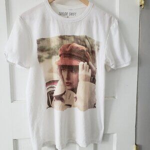 Taylor Swift RED Taylors Version Album Ringer Album Cotton Tee White Sz M